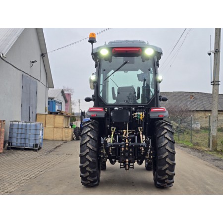 Трактор Єврофенг 554 PRO XL із Євроакабіною, кондиціонер, навіска на гаках, фаркоп-серга, вага 2600 кг